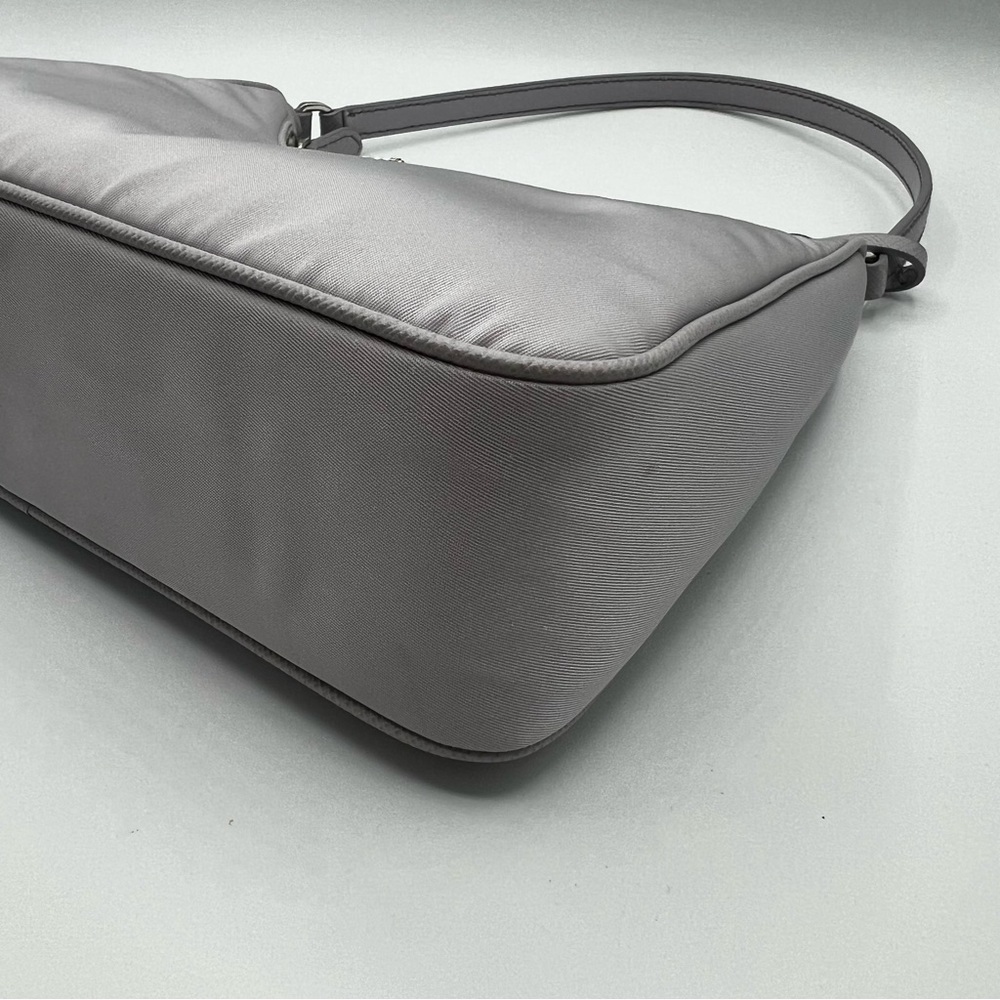 Prada Reedition 2000 Shoulder Nylon bag - Picture 7 of 12